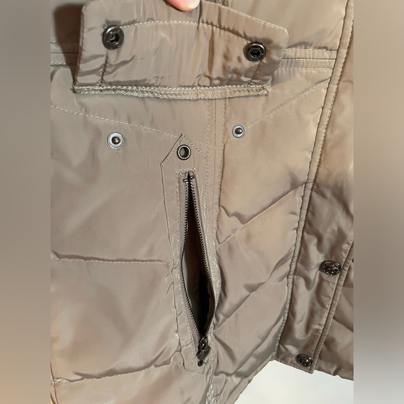 Laundry by Shelli Segal Women's Puffer Jacket Real Fur Collar Taupe Size Medium - Picture 8 of 16